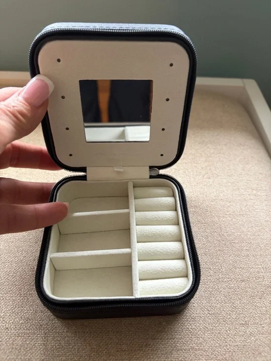 Travel Jewelry Organizer Case - Black and Cream - Picture 1 of 3